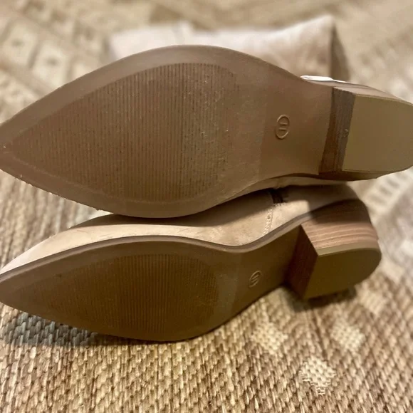 Like New | Target Universal Thread Faux Suede Cowgirl Boots | Western | 11 - Picture 9 of 16